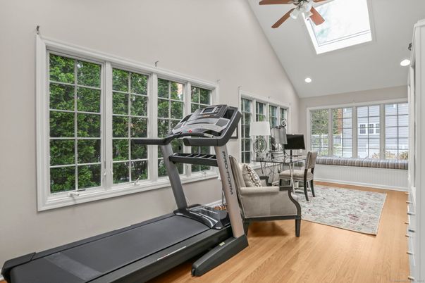 Fitness Equipment, Interior, Recessed Lighting, Wood Texture Flooring