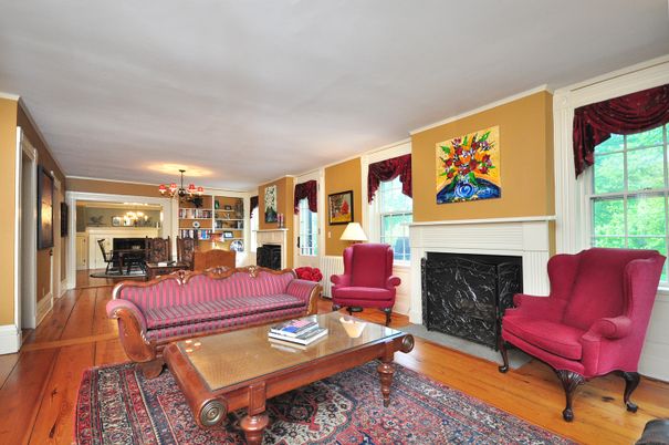 Chandelier, Dining room, Fireplace, Interior, Living room, Wood Texture Flooring