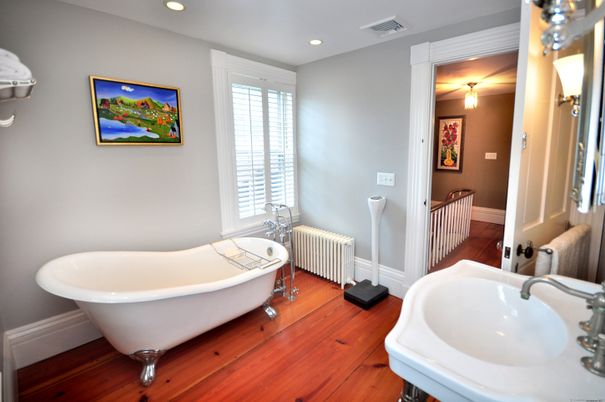 Bathroom, Free Standing Baths, Interior, Recessed Lighting, Wood Texture Flooring