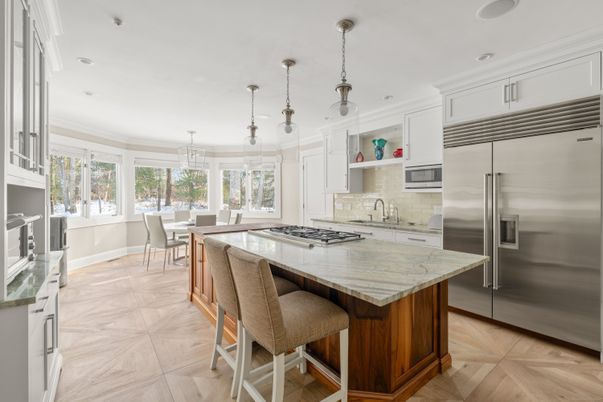 Dining room, Interior, Kitchen, Pendant Lights, Recessed Lighting, Stainless Steel Appliances