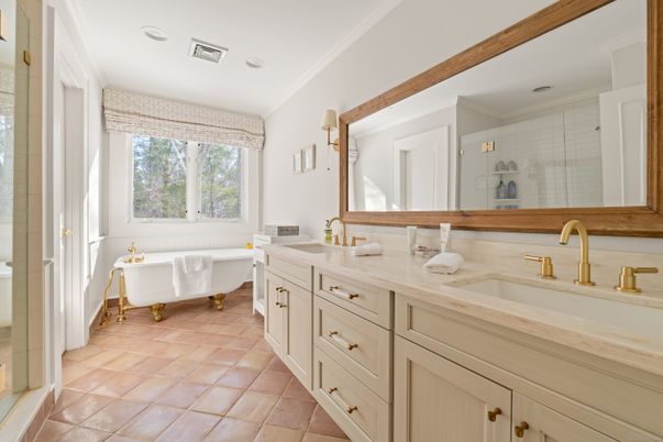 Bathroom, Dual Sink Vanities, Free Standing Baths, Glass Shower, Interior, Recessed Lighting