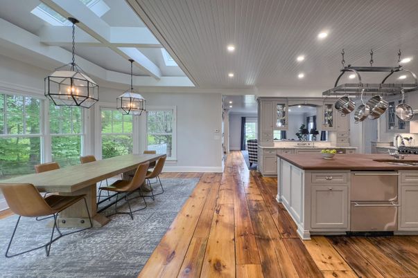 Dining room, Interior, Kitchen, Pendant Lights, Recessed Lighting, Wood Texture Flooring