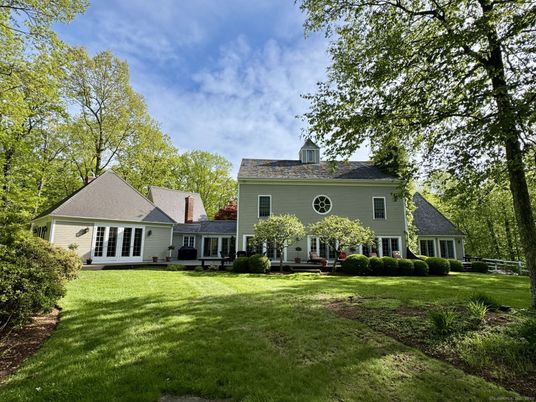 Backyard, Exterior, Facade, Georgian