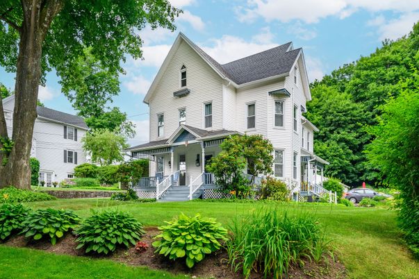 Backyard, Exterior, Facade, Queen Anne Victorian