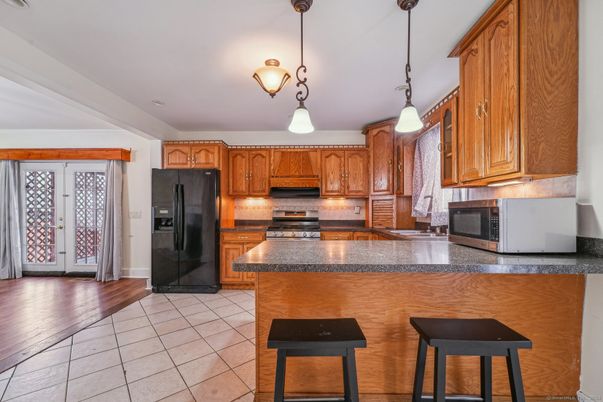 Interior, Kitchen, Pendant Lights, Wood Texture Flooring