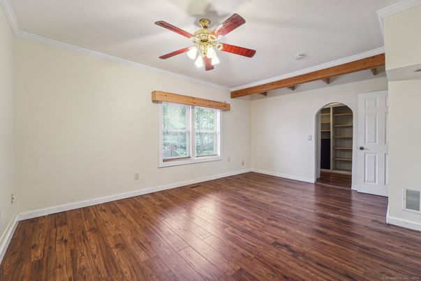 Empty room, Interior, Wooden Beams, Wood Texture Flooring
