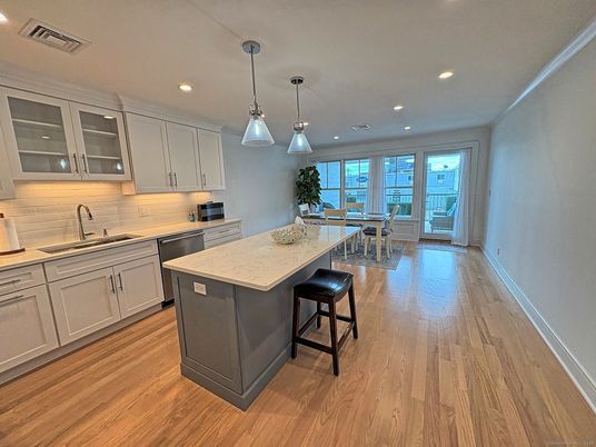 Dining room, Interior, Kitchen, Pendant Lights, Recessed Lighting, Wood Texture Flooring