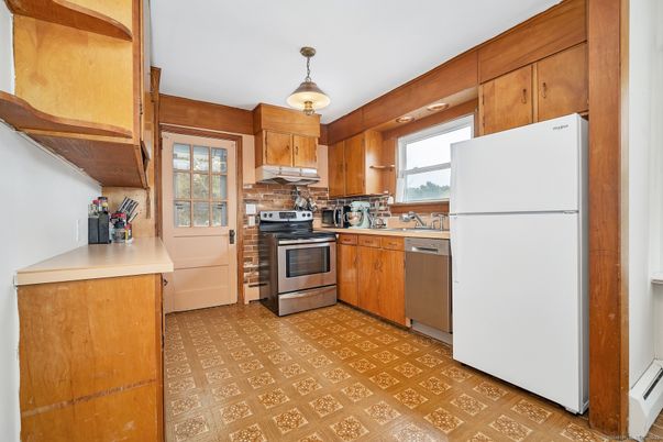 Interior, Kitchen, Stainless Steel Appliances