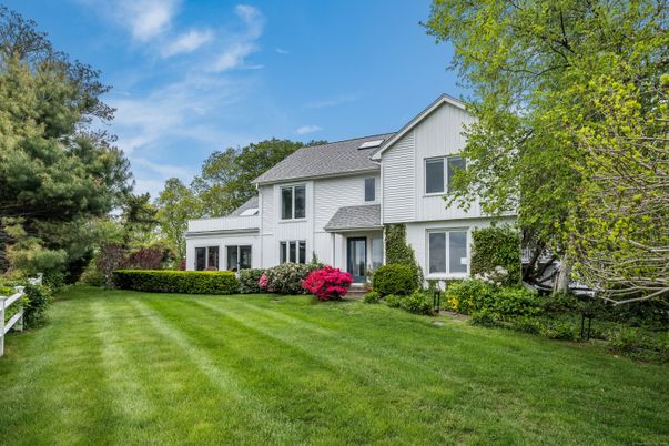 Backyard, Exterior, Facade, Farmhouse