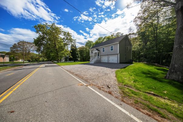 Detached Garage, Exterior