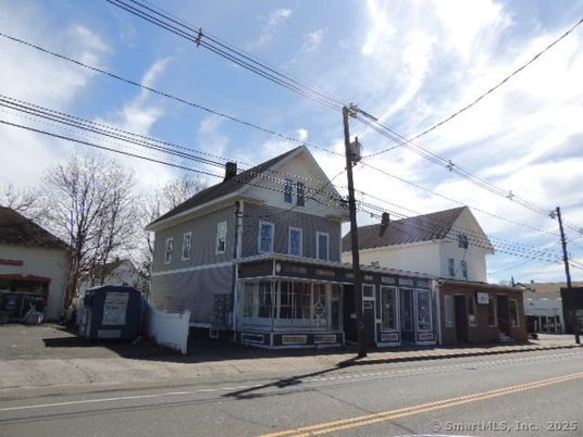 Exterior, Facade, Queen Anne Victorian