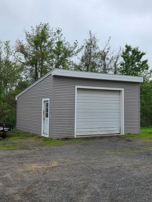 Detached Garage, Exterior