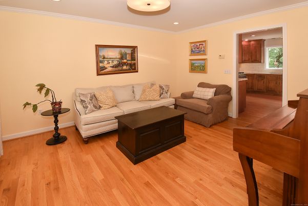 Interior, Living room, Piano, Recessed Lighting, Wood Texture Flooring
