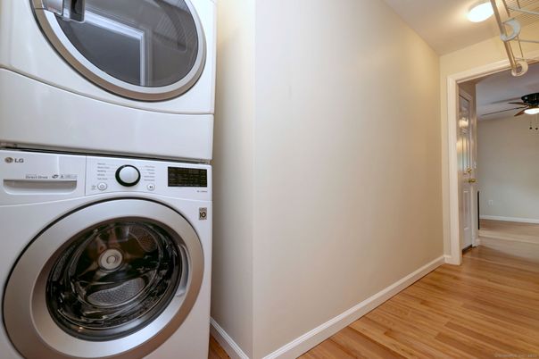 Interior, Utility Closets, Washer, Wood Texture Flooring