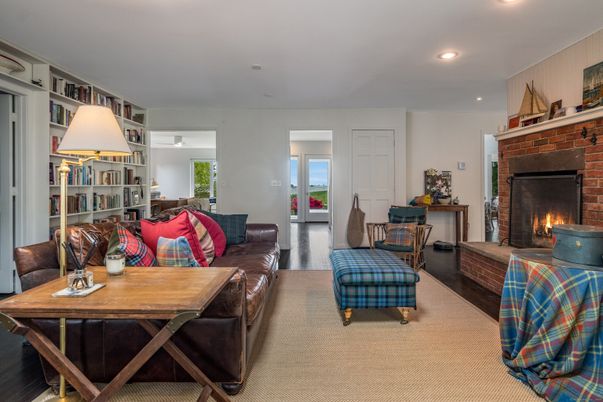 Fireplace, Interior, Living room, Recessed Lighting