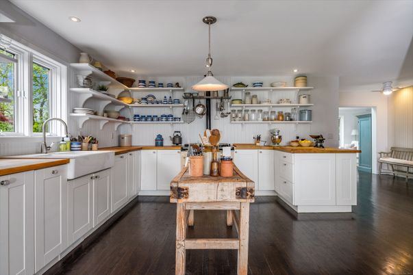 Interior, Kitchen, Pendant Lights, Recessed Lighting, Wood Texture Flooring