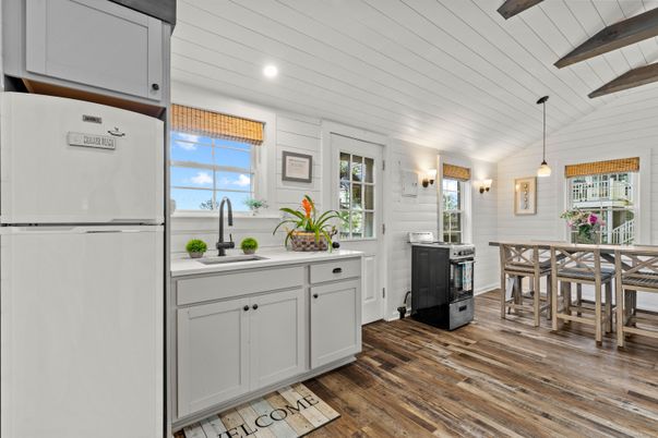 Dining room, Interior, Kitchen, Pendant Lights, Recessed Lighting, Wooden Beams, Wood Texture Flooring