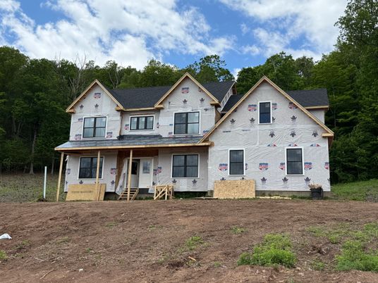 Backyard, Exterior, Facade, Farmhouse