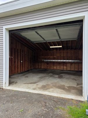 Detached Garage, Exterior