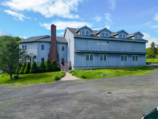Exterior, Facade, Brick Facade, Farmhouse