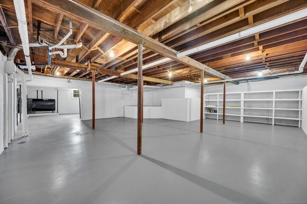 Garage, Interior, Wooden Beams