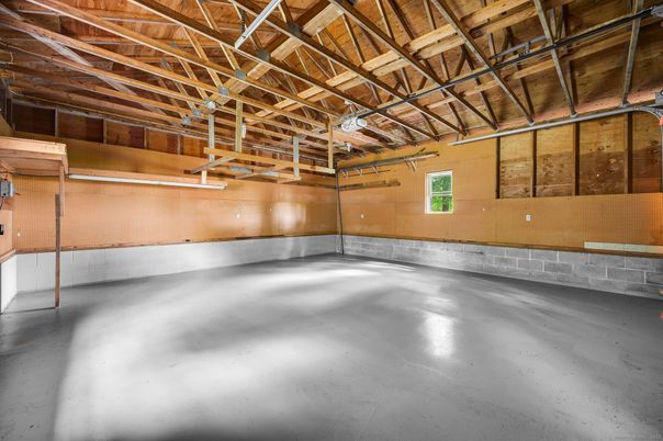 Empty room, Interior, Wooden Beams, Wooden Ceilings, Wooden Walls