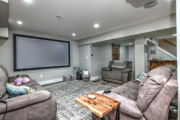 Interior, Projection Screen, Recessed Lighting, Theatre Room