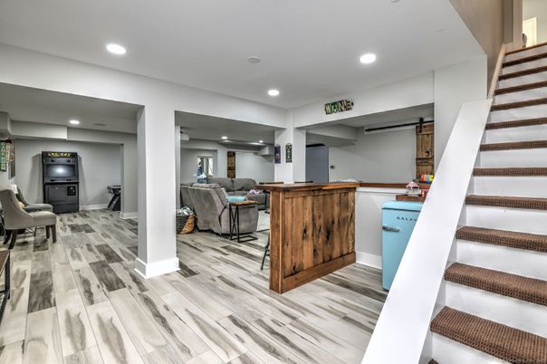 Interior, Recessed Lighting, Wood Texture Flooring