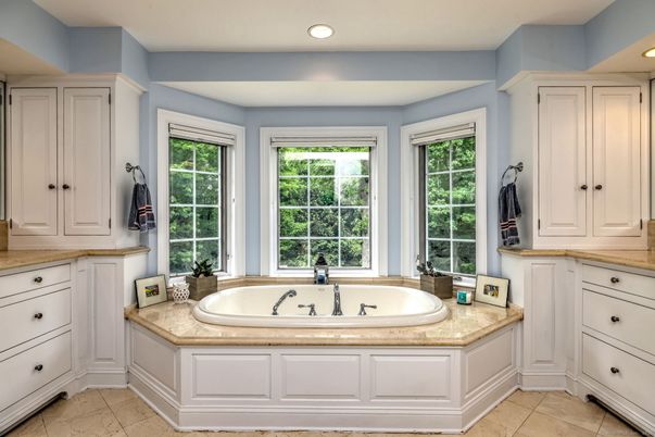 Bathroom, Interior, Recessed Lighting