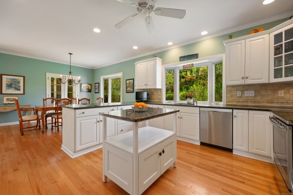 Chandelier, Dining room, Interior, Kitchen, Recessed Lighting, Wood Texture Flooring