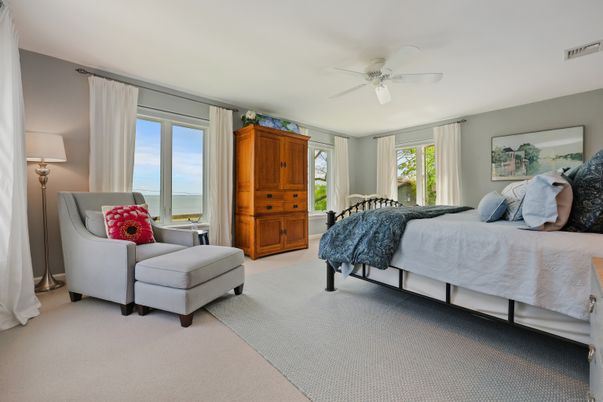 Bedroom, Interior, Water