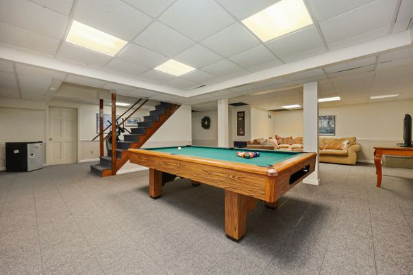 Billiard Table, Game Room, Interior, Recessed Lighting