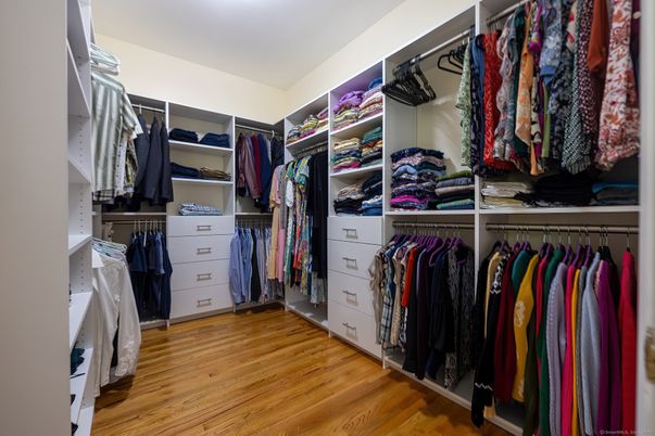 Interior, Walk-in Closets, Wood Texture Flooring