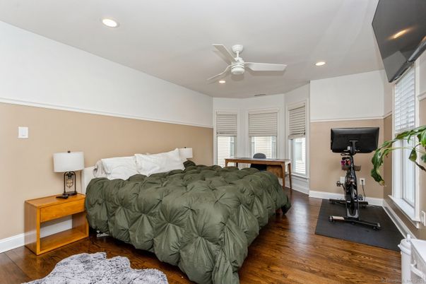 Bedroom, Fitness Equipment, Interior, Recessed Lighting, Wood Texture Flooring