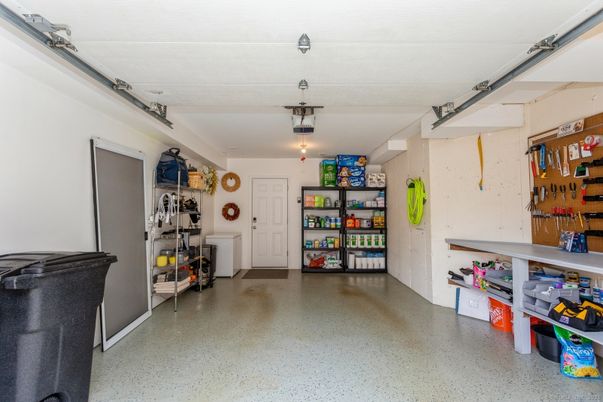 Garage, Interior