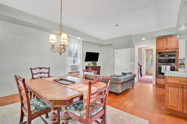 Chandelier, Dining room, Interior, Kitchen, Living room, Recessed Lighting, Wood Texture Flooring