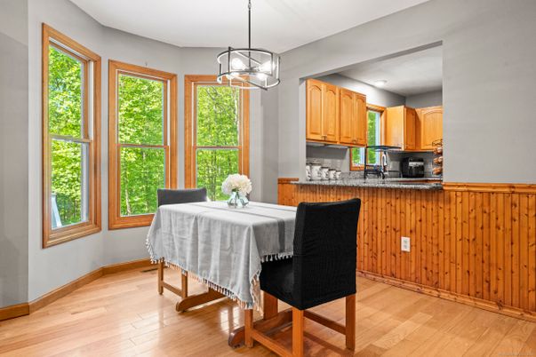Interior, Pendant Lights, Wood Texture Flooring