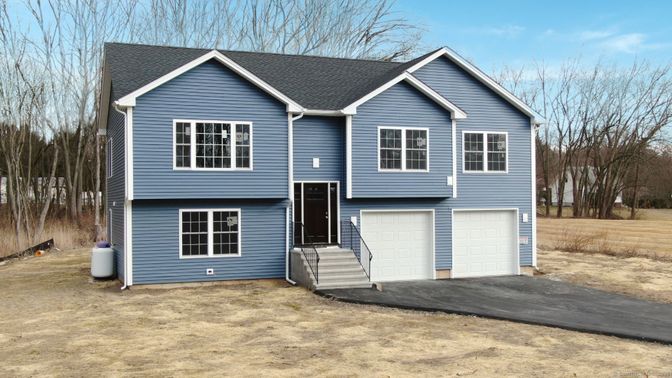 Attached, Exterior, Facade, Raised Ranch