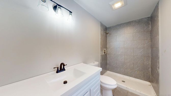 Bathroom, Interior, Recessed Lighting