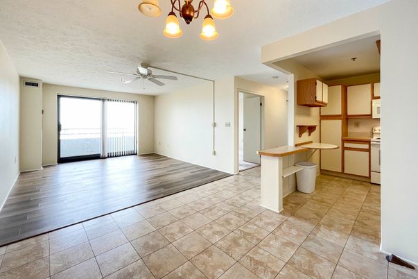 Empty room, Interior, Kitchen, Wood Texture Flooring