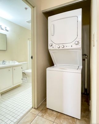 Bathroom, Interior, Utility Closets, Washer