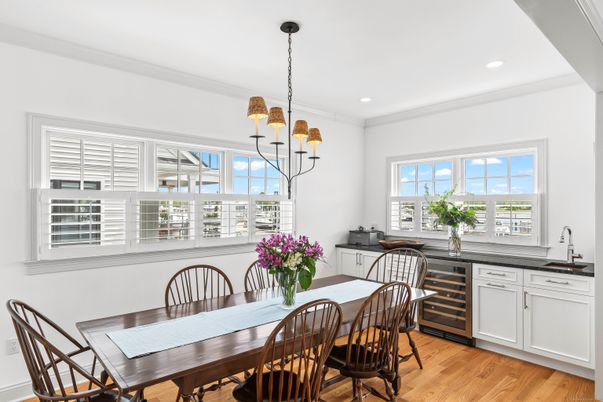 Chandelier, Dining room, Interior, Kitchen, Pendant Lights, Recessed Lighting, Wood Texture Flooring