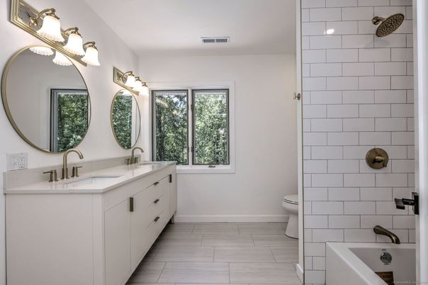 Bathroom, Dual Sink Vanities, Interior