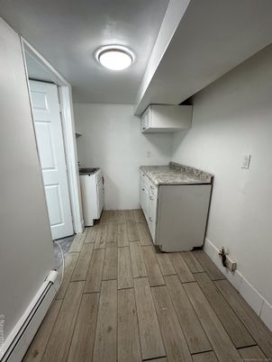 Interior, Washer, Wood Texture Flooring