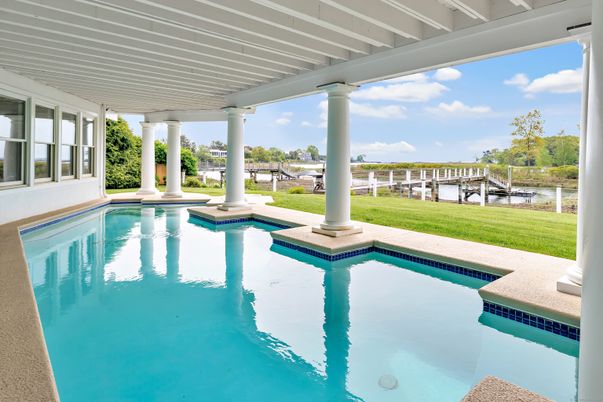 Exterior, Pool, Water