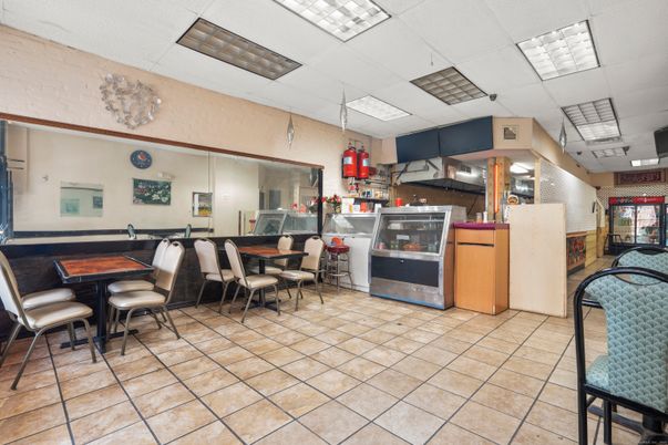 Dining room, Interior, Recessed Lighting