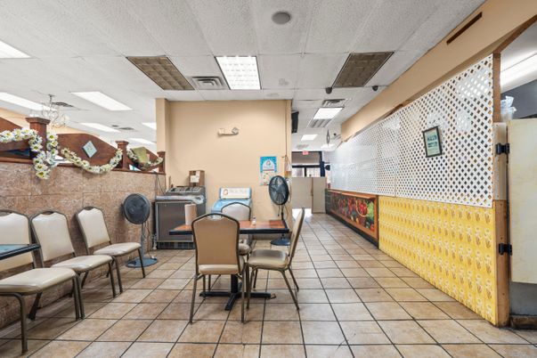 Dining room, Interior, Recessed Lighting