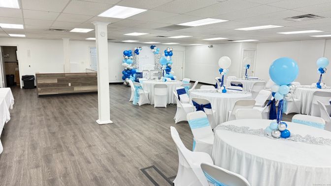 Dining room, Interior, Recessed Lighting