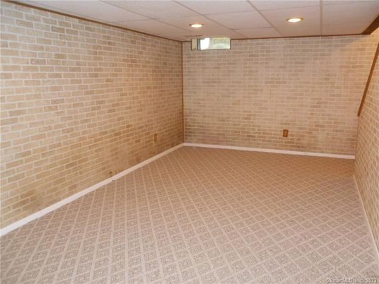 Empty room, Interior, Recessed Lighting, Stone Walls