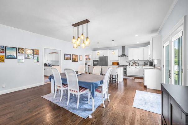 Dining room, Interior, Kitchen, Pendant Lights, Recessed Lighting, Wood Texture Flooring